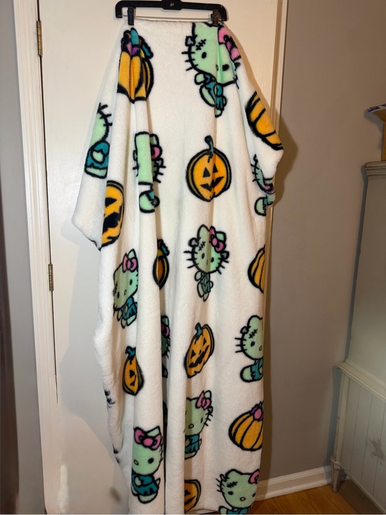 Hello Kitty Other - Hellow Kitty halloween plush blanket frankenstein pumpkins